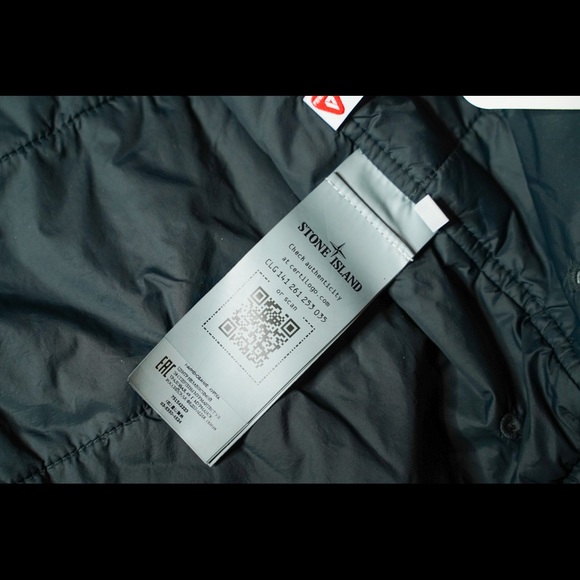 Stone Island Jacket GARMENT DYED CRINKLE REPS NY WITH PRIMALOFT®-TC - Picture 10 of 12